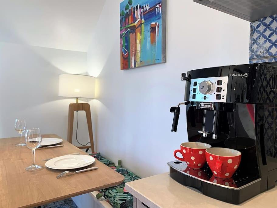 Le 828 : Appartement En Plein Centre De Ванн Экстерьер фото